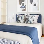 The Eight Luxury * Penafiel
