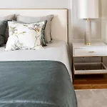 The Eight Luxury Apartment *
