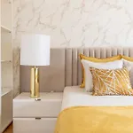 The Eight Luxury Apartament