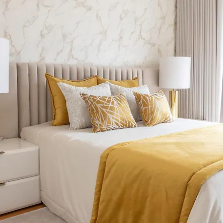The Eight Luxury Apartament