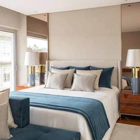 The Eight Luxury Penafiel