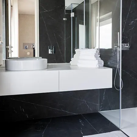 The Eight Luxury Penafiel